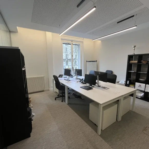 Open Space  3 postes Coworking Avenue Rapp Paris 75007 - photo 1