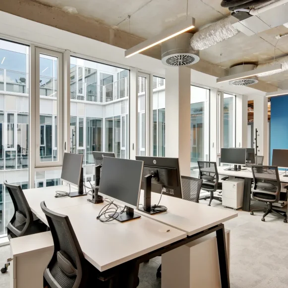 Espace indépendant 199 m² 28 postes Location bureau Rue de Provence Paris 75009 - photo 3