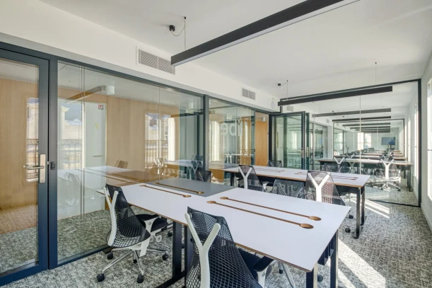 Bureau privé - 75002 - 14 postes - 10360€