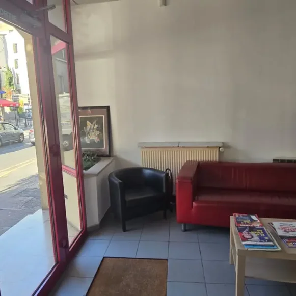 Bureau privé 12 m² 2 postes Location bureau Boulevard Jeanne d'Arc Argenteuil 95100 - photo 7