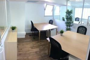 Bureau privé - 75017 - 4 postes - 2000€