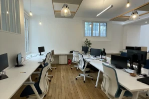 Bureau privé - 75010 - 19 postes - 6500€