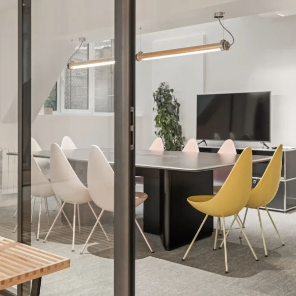 Espace indépendant 247 m² 32 postes Coworking Rue Legendre Paris 75017 - photo 3