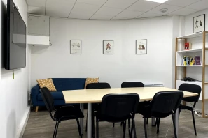 Bureau privé - 75011 - 5 postes - 1550€