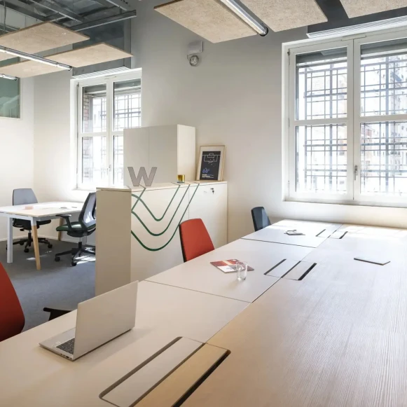 Bureau privé 35 m² 8 postes Coworking Rue Marcadet Paris 75018 - photo 1