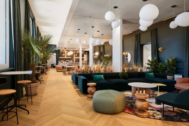 Bureau privé - 75008 - 6 postes - 7740€