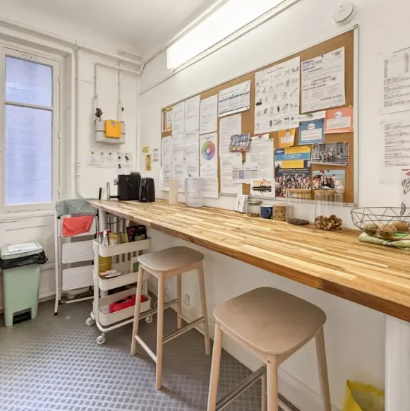Espace indépendant 102 m² 20 postes Location bureau Rue Tiquetonne Paris 75002 - photo 3