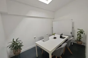 Bureau privé - 75004 - 5 postes - 2950€