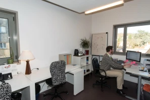 Bureau privé - 78000 - 3 postes - 245€