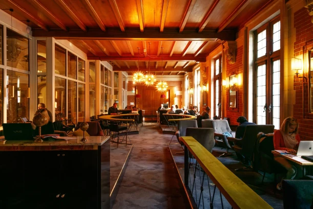 Bureau privé - 59800 - 6 postes - 2190€