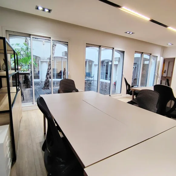 Bureau privé 36 m² 12 postes Location bureau Rue Henry Monnier Paris 75009 - photo 4