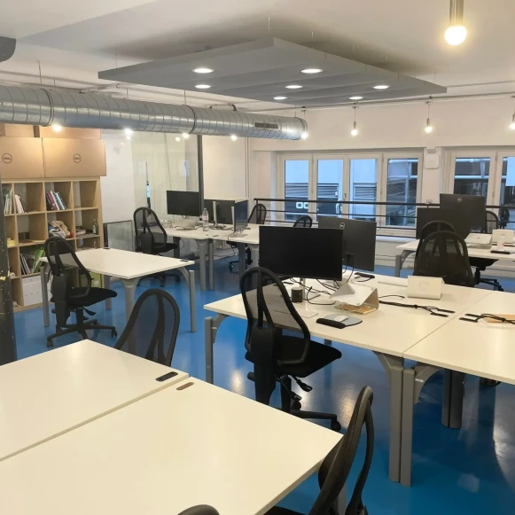 Bureau privé 55 m² 13 postes Coworking Rue du Chemin Vert Paris 75011 - photo 9