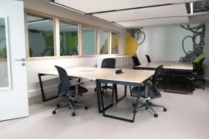 Open Space - 75020 - 17 postes - 360€