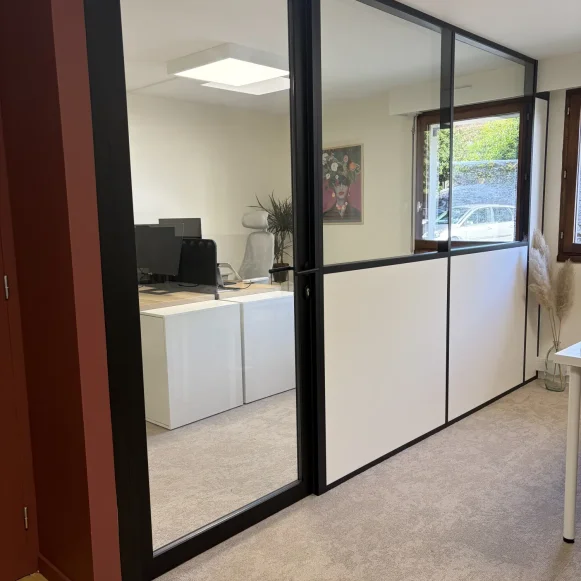 Bureau privé 13 m² 2 postes Coworking Avenue Louise Michel Rezé 44400 - photo 2