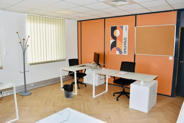 Bureau privé - 91140 - 5 postes - 2500€