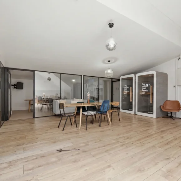 Bureau privé 9 m² 2 postes Coworking Boulevard de Strasbourg Paris 75010 - photo 5