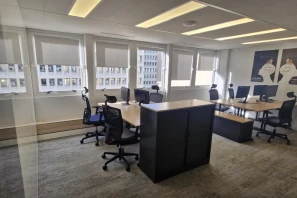 Open Space - 75013 - 8 postes - 320€