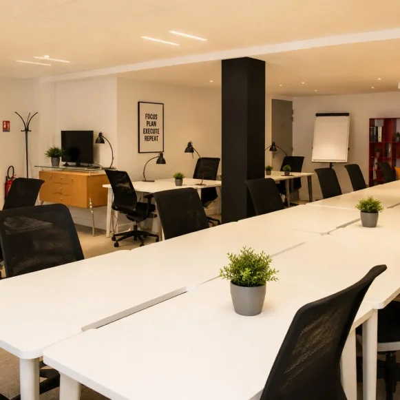 Bureau privé 100 m² 24 postes Coworking Rue de Rouvray Neuilly-sur-Seine 92200 - photo 11