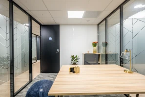 Bureau privé - 35170 - 2 postes - 644€