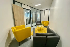 Bureau privé - 35000 - 3 postes - 1350€