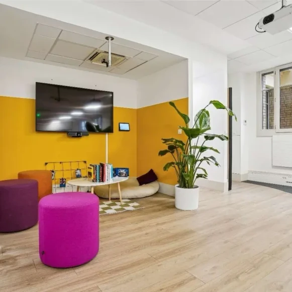 Espace indépendant 523 m² 68 postes Coworking Boulevard des Batignolles Paris 75017 - photo 10