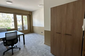 Bureau privé - 69006 - 3 postes - 1190€