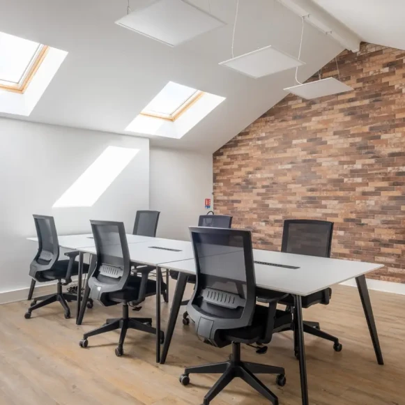 Bureau privé 32 m² 8 postes Coworking Boulevard Eugène Deruelle Rhône 69003 - photo 2