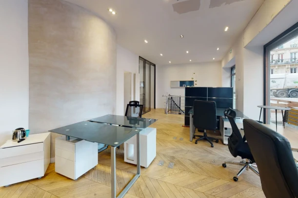 Espace indépendant - 75011 - 16 postes - 4000€