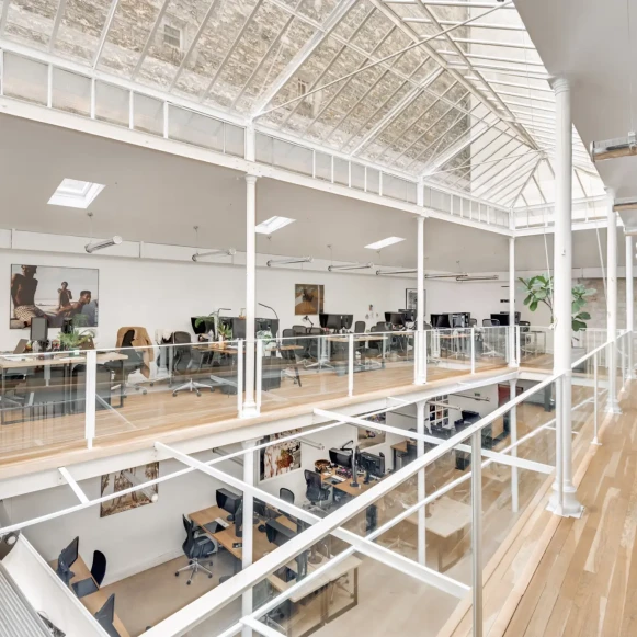 Espace indépendant 548 m² 70 postes Location bureau Rue Deguerry Paris 75011 - photo 5