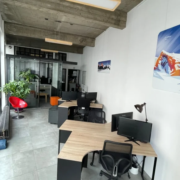 Bureau privé 55 m² 5 postes Location bureau Rue de la République Vanves 92170 - photo 1