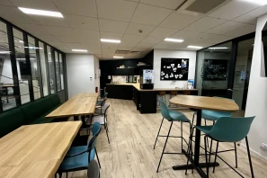 Bureau privé - 35000 - 4 postes - 1400€