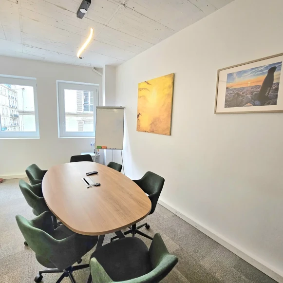 Bureau privé 10 m² 3 postes Location bureau Rue Poncelet Paris 75017 - photo 2