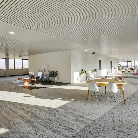 Bureau privé 6 m² 2 postes Location bureau Rue Emile Zola Bezons 95870 - photo 2