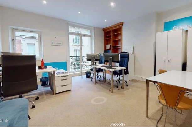 Bureau privé - 75008 - 6 postes - 2700€