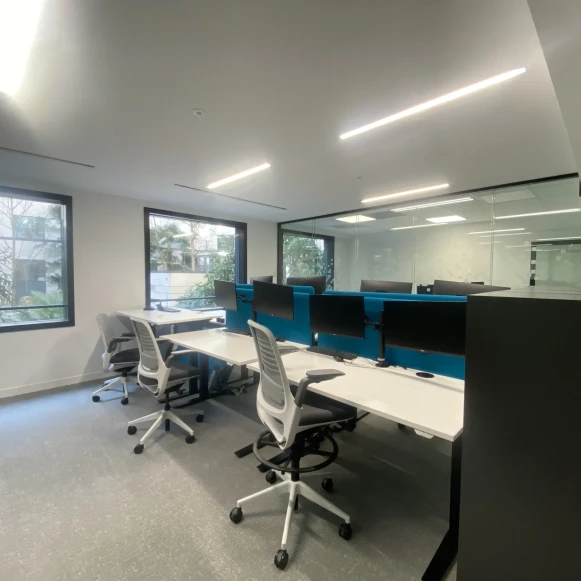 Open Space  30 postes Coworking Avenue de l'Arche Courbevoie 92400 - photo 7