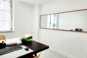 Bureau privé - 13001 - 3 postes - 340€