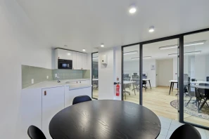 Espace indépendant - 75004 - 14 postes - 5650€