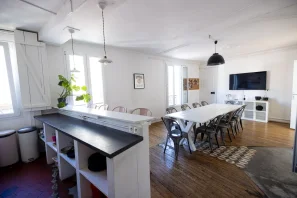 Open Space - 75020 - 24 postes - 350€