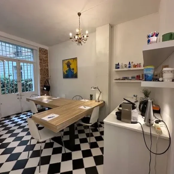 Bureau privé 28 m² 7 postes Location bureau Rue Théophile Roussel  -12E-Arrondissement Paris 75012 - photo 2