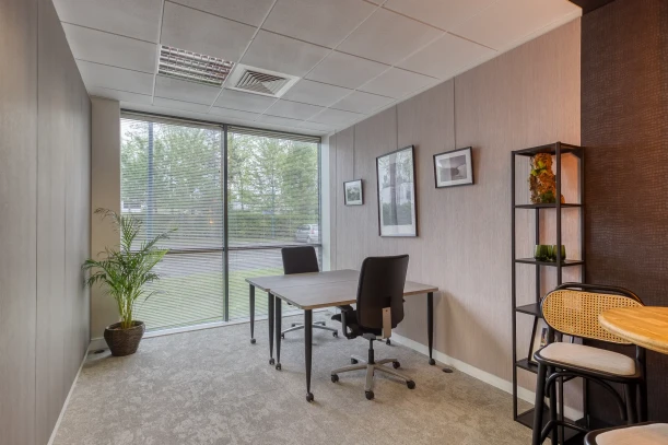 Bureau privé - 77700 - 1 poste - 395€