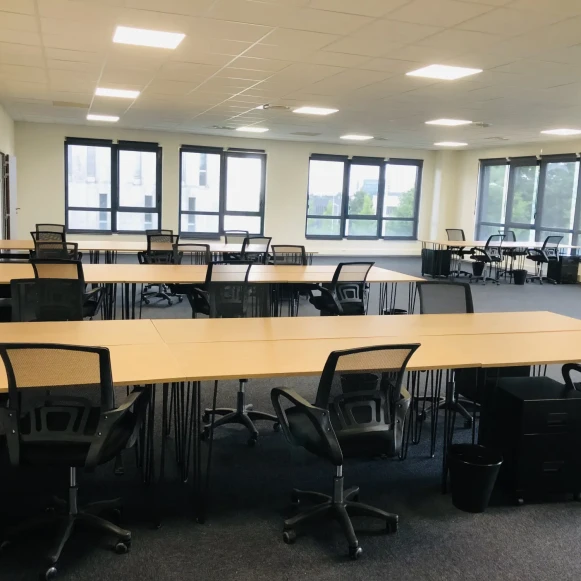 Bureau privé 158 m² 26 postes Location bureau Impasse Serge Reggiani Saint-Herblain 44800 - photo 1