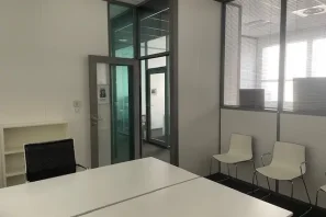 Bureau privé - 69004 - 2 postes - 760€