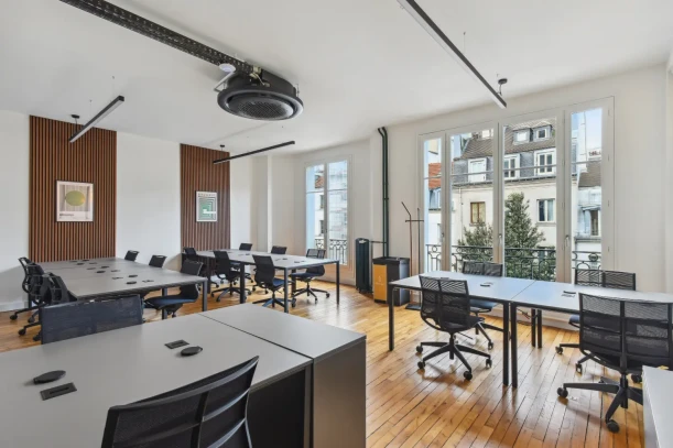 Espace indépendant - 75003 - 26 postes - 16000€