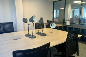 Bureau privé - 92110 - 5 postes - 2000€