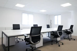 Bureau privé - 93100 - 6 postes - 1800€