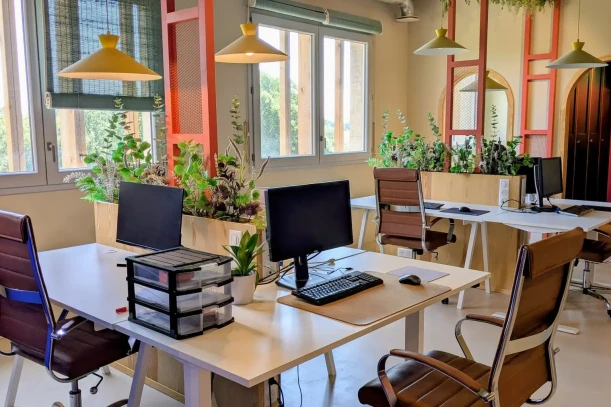 Open Space - 40230 - 5 postes - 150€