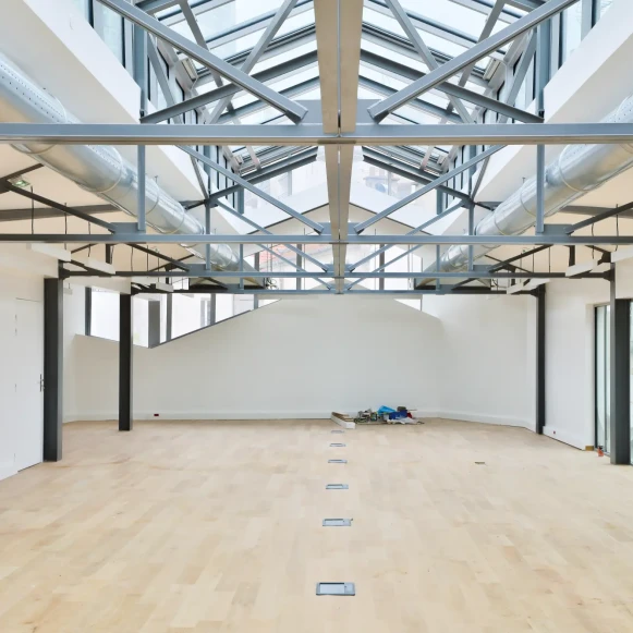 Espace indépendant 177 m² 30 postes Location bureau Rue Victor Hugo Montreuil 93100 - photo 4