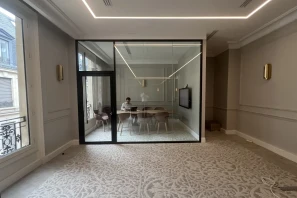 Espace indépendant - 75009 - 10 postes - 8500€