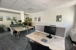 Open Space - 69003 - 4 postes - 200€