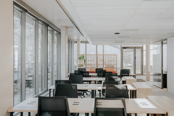 Bureau privé - 75018 - 50 postes - 27766€